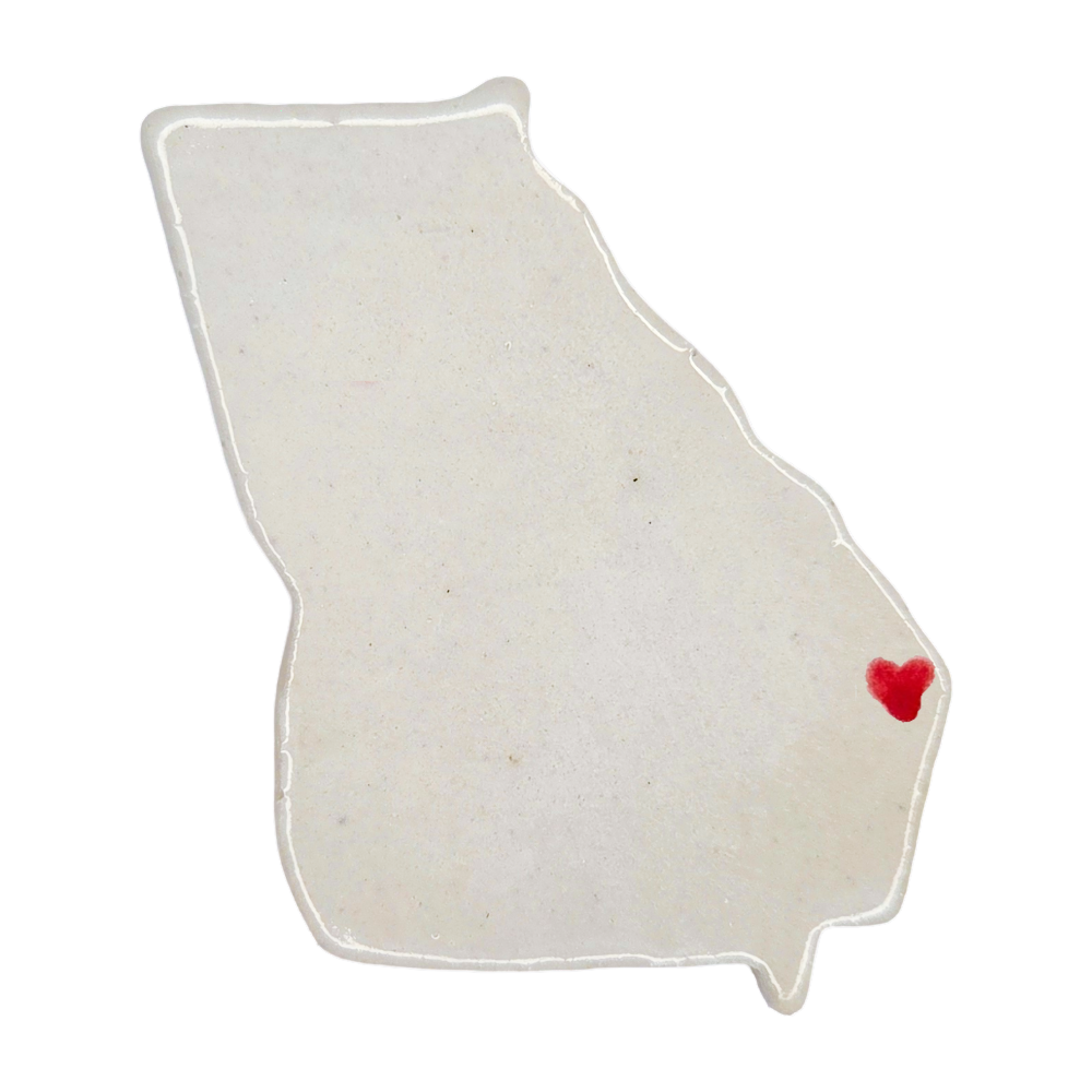 Savannah Ceramic Fridge Magnet - Georgia Souvenir Gift with Handmade Heart Design